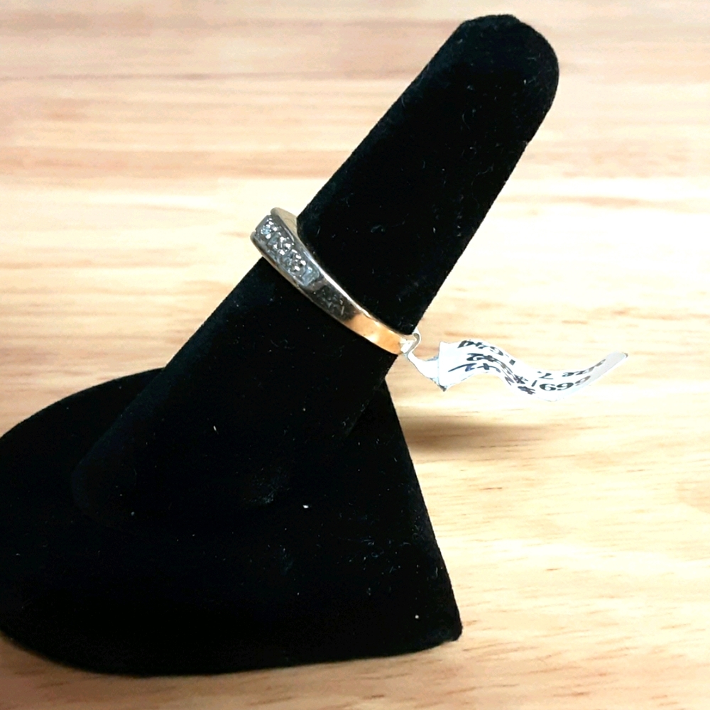 #669~Diamond Band - Picture 2 of 3
